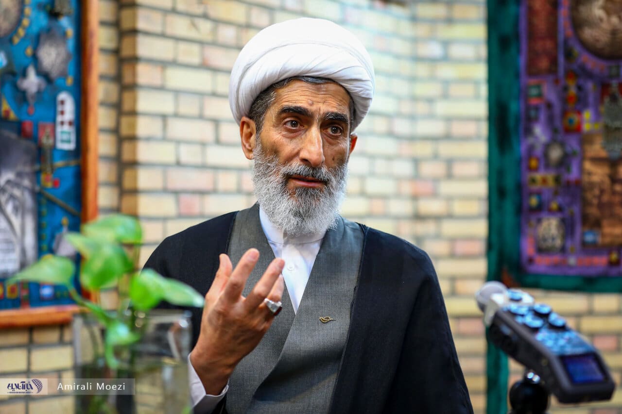 استاد هادی صادقی